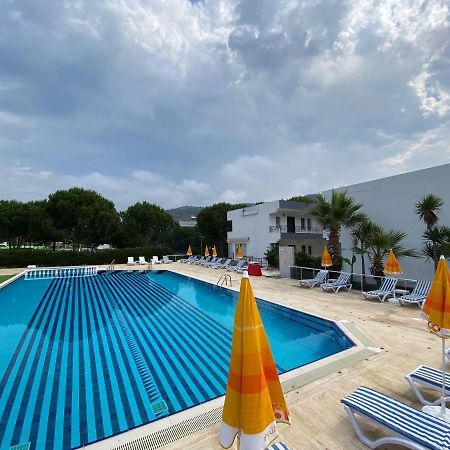 Palm Club Apart Otel Kusadası Exteriör bild
